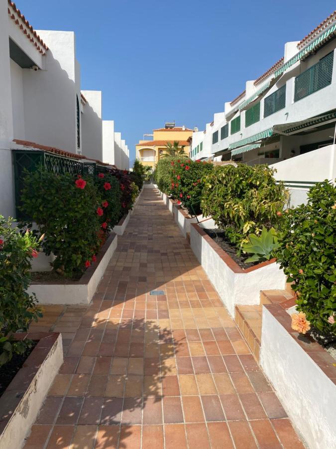 Holiday House Parque Azul Playa La Arena Free Wifi Puerto de Santiago  Luaran gambar