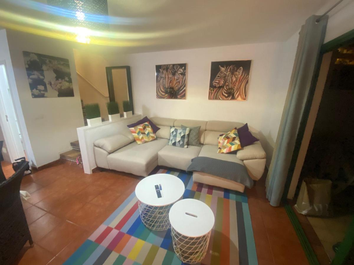 Holiday House Parque Azul Playa La Arena Free Wifi Puerto de Santiago  Luaran gambar