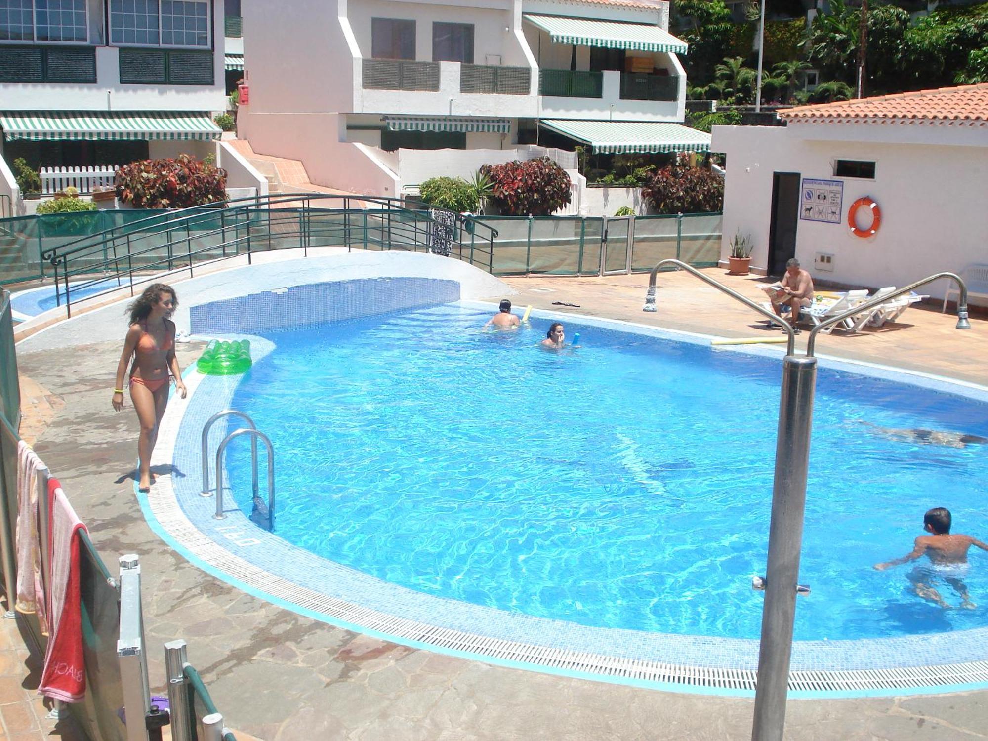 Holiday House Parque Azul Playa La Arena Free Wifi Puerto de Santiago  Luaran gambar